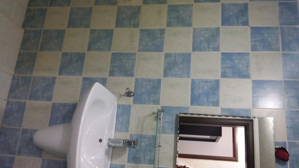 Red Tower Furnished Apartments Mahboula Bagian luar foto
